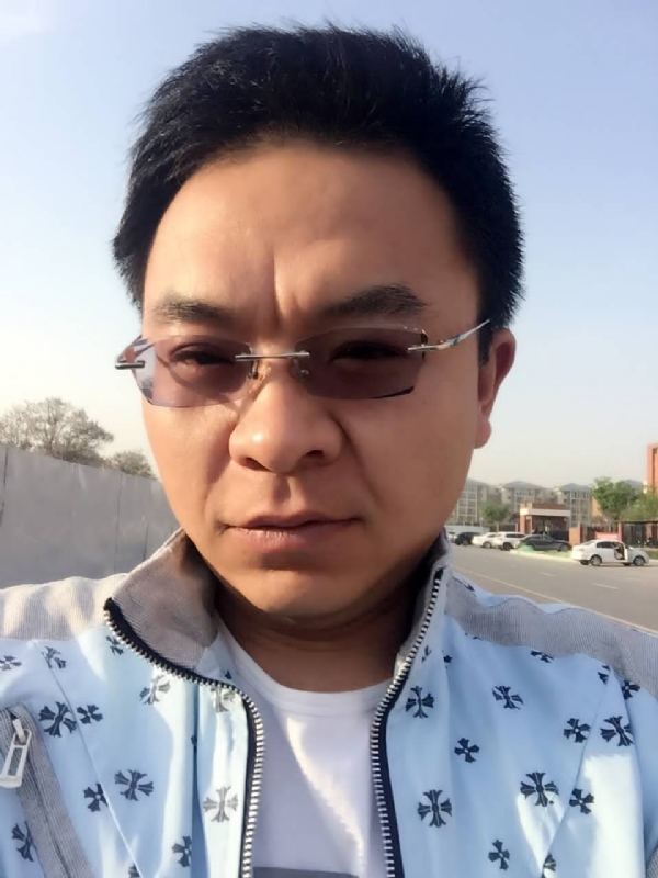 执着的等待的第一张照片--龙海相亲网