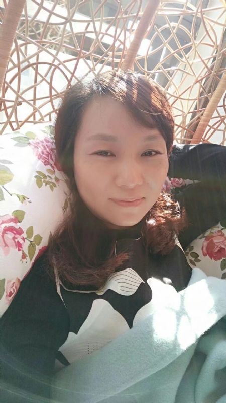 悦己的第一张照片--龙海相亲网