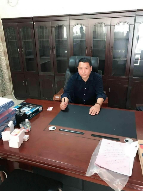 艺术家的第一张照片--龙海相亲网