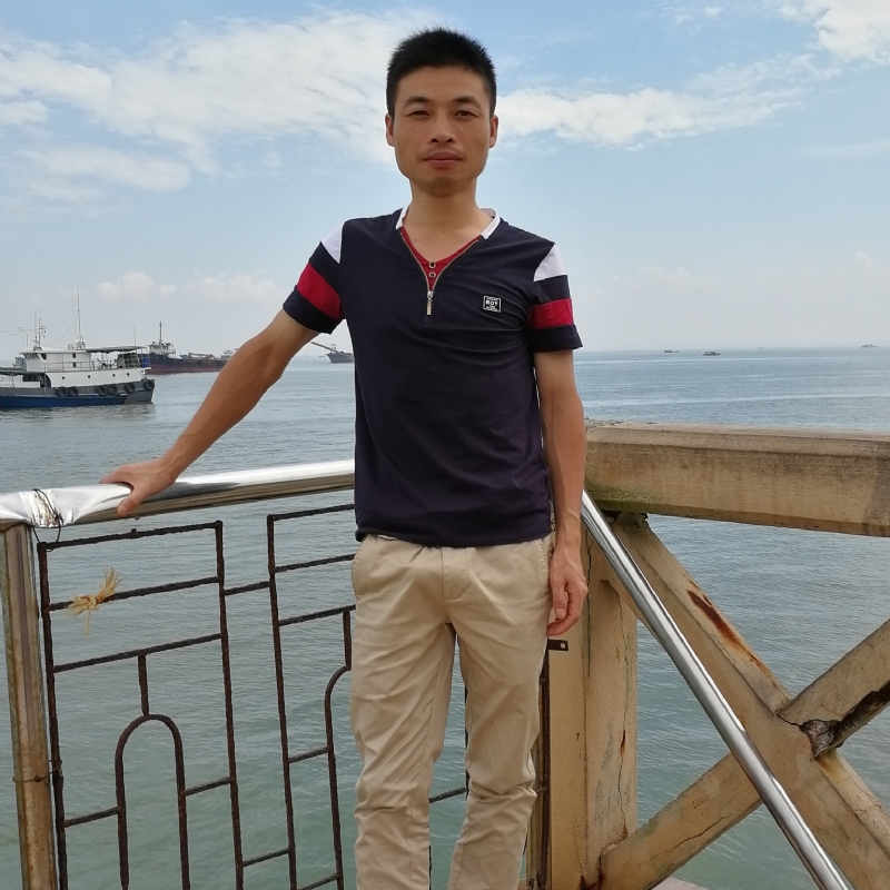 一个人的等待的第一张照片--龙海相亲网