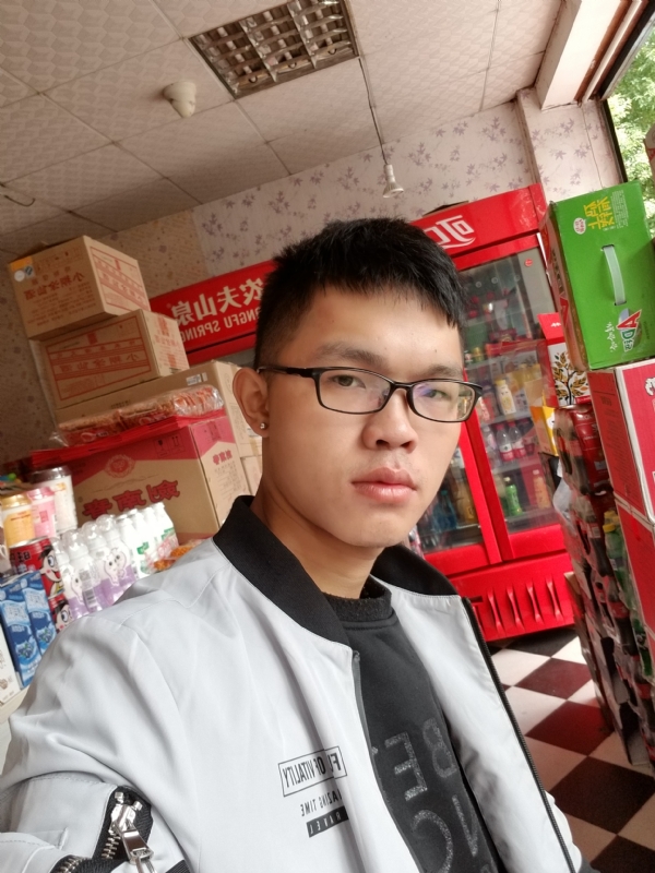 柒年的第一张照片--龙海相亲网