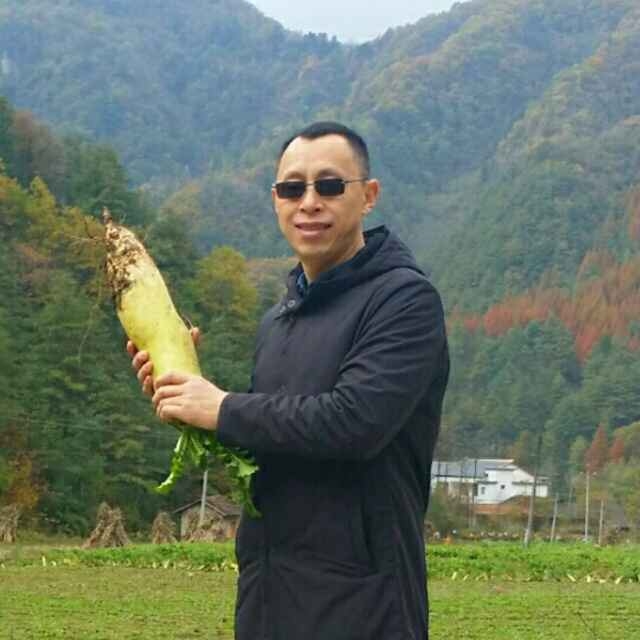 墨迹男的第一张照片--龙海相亲网