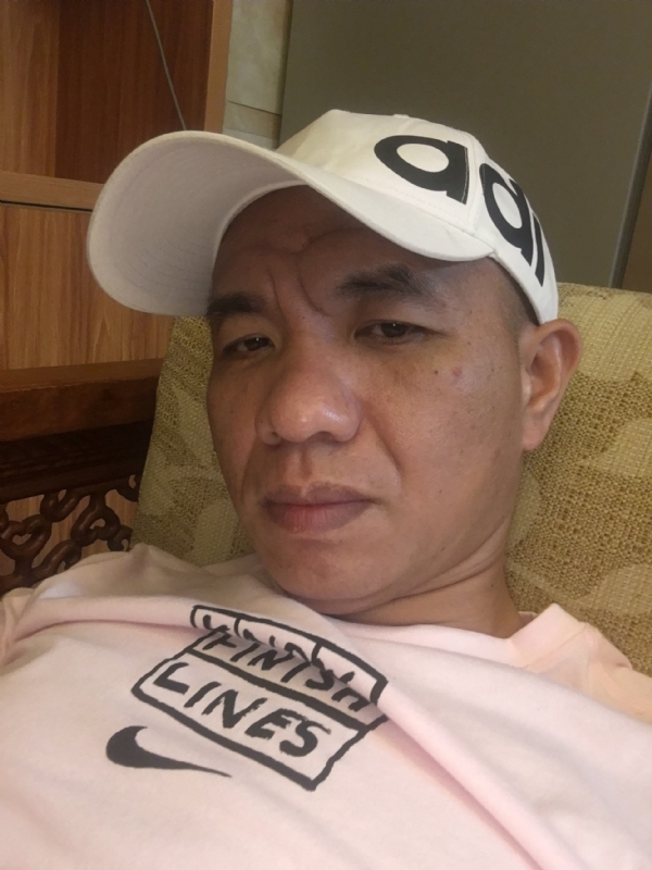 坚持到底的第一张照片--龙海相亲网