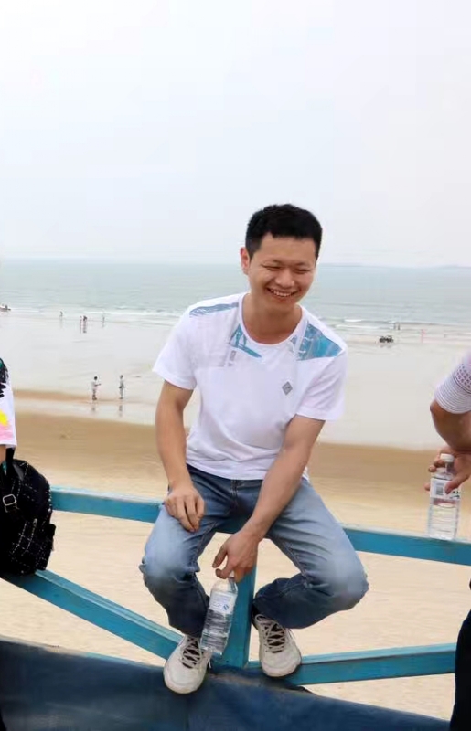 A乐米的第一张照片--龙海相亲网