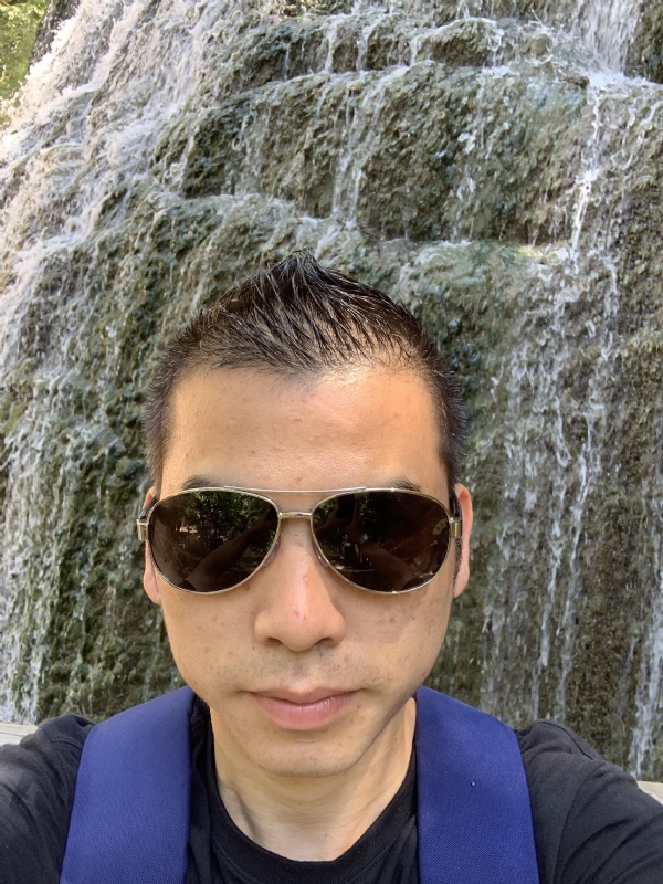 高兴的第二张照片--龙海相亲网