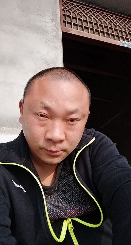 马克的第一张照片--龙海相亲网
