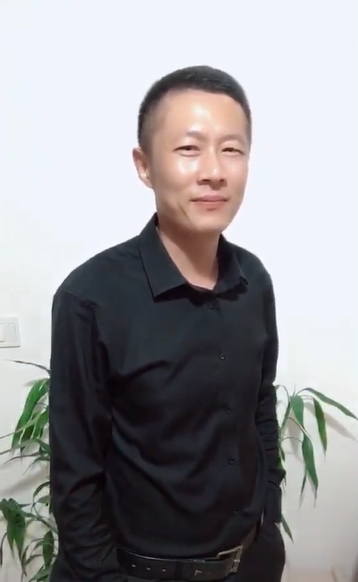 地huhi的第一张照片--龙海相亲网