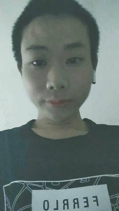 水中月的第一张照片--龙海相亲网