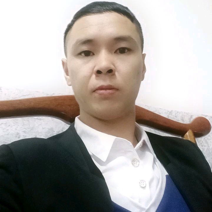 冷漠的第一张照片--龙海相亲网