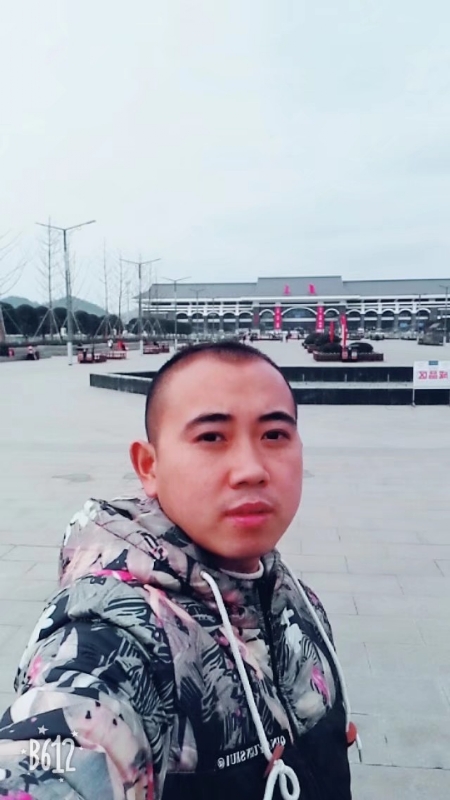 爱相随的第一张照片--龙海相亲网