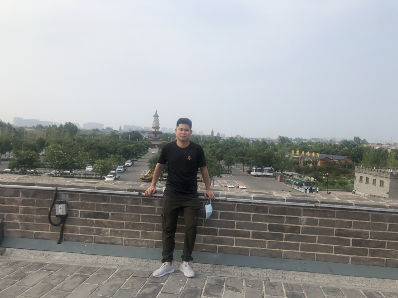 123.向左向右的第一张照片--龙海相亲网