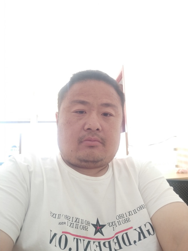 流星隐爱的第一张照片--龙海相亲网