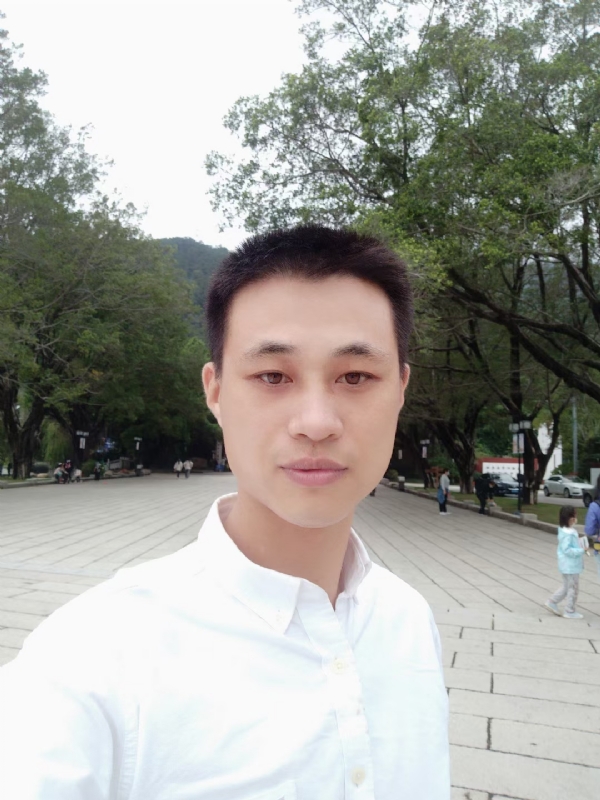 xu的第一张照片--龙海相亲网