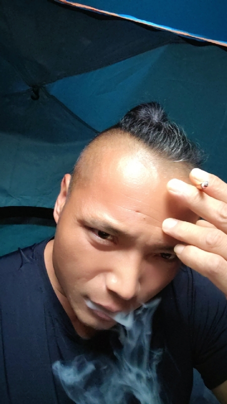 伯爵的第四张照片--龙海相亲网