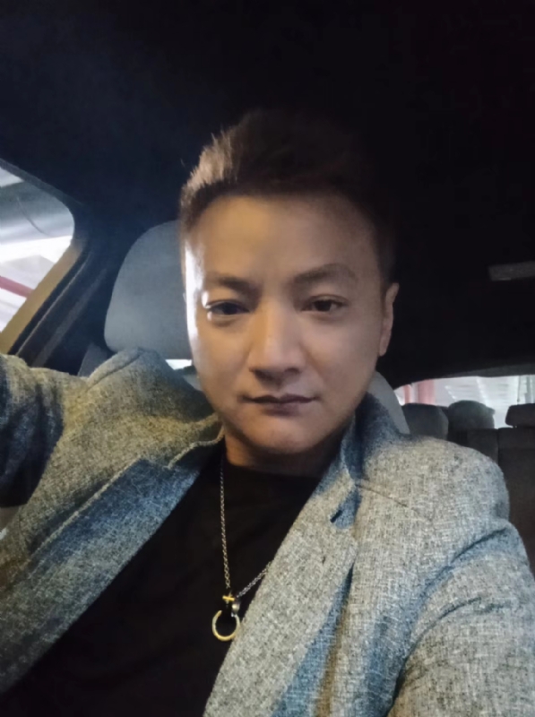 夜、有雨敲窗的第三张照片--龙海相亲网
