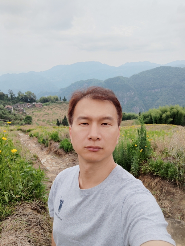 彩虹的第一张照片--龙海相亲网