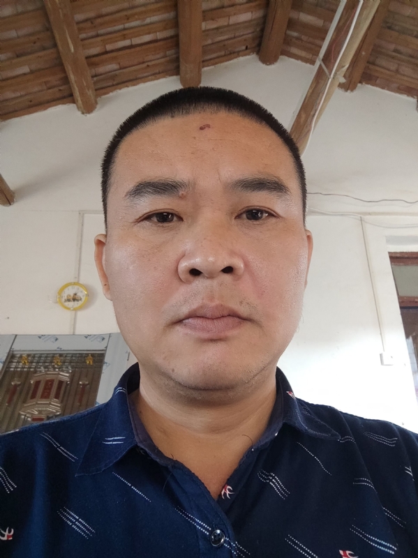 破碎的第一张照片--龙海相亲网